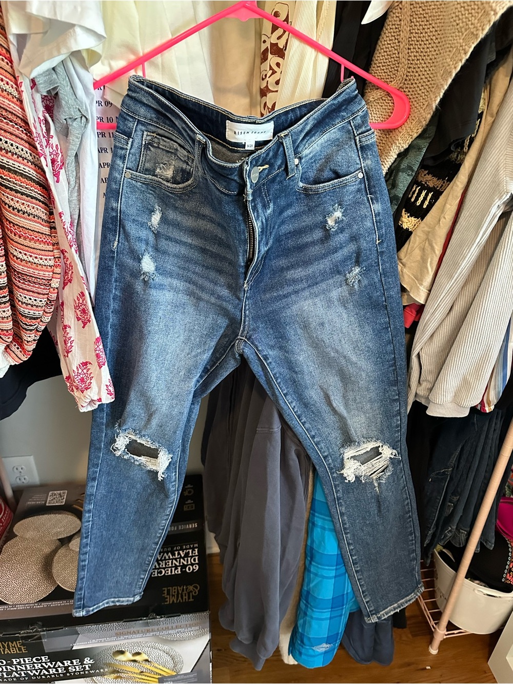 Distressed Dark Blue Skinny Jeans for Women